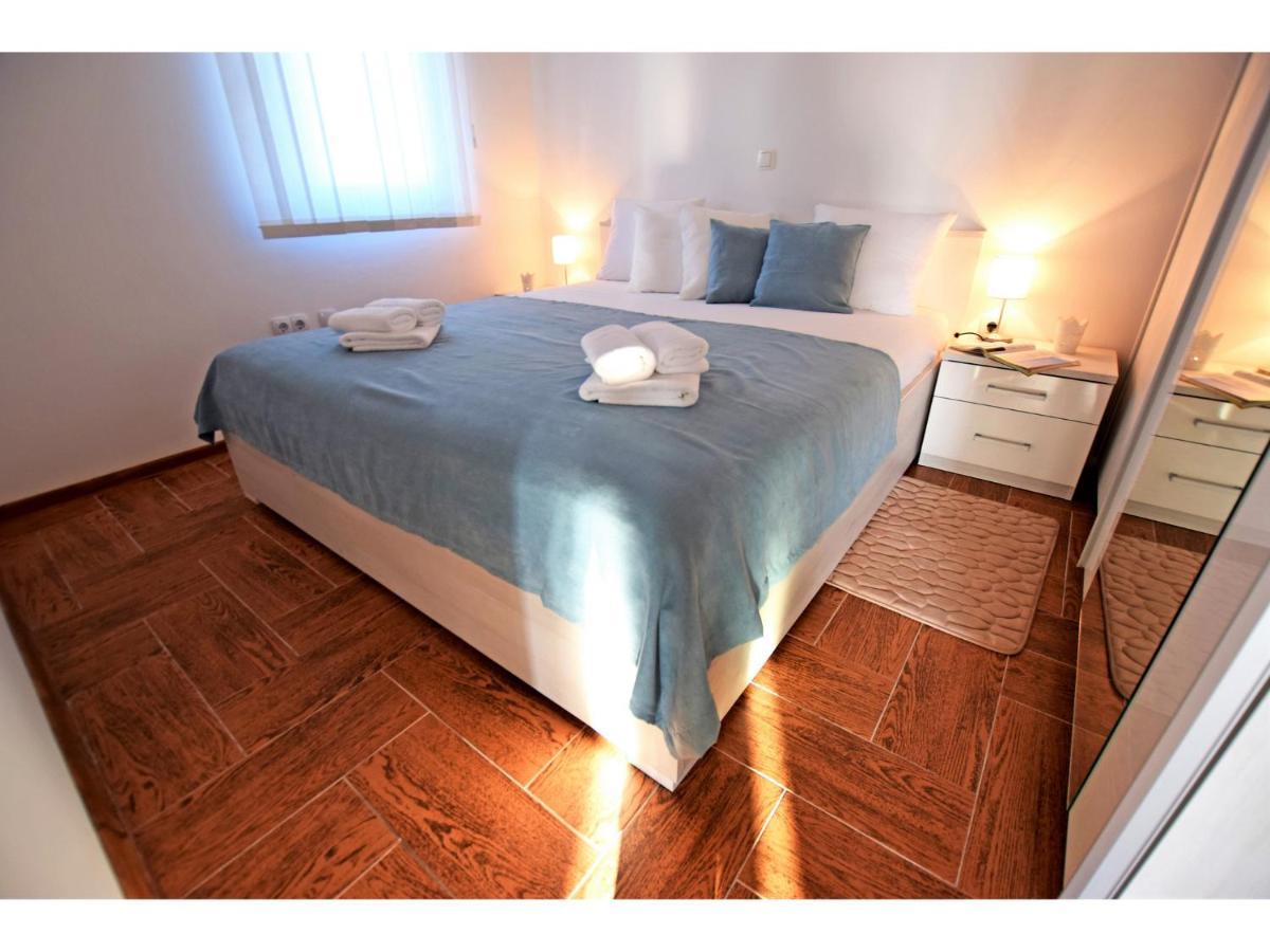 Apartment Dinko Rovanjska Luaran gambar