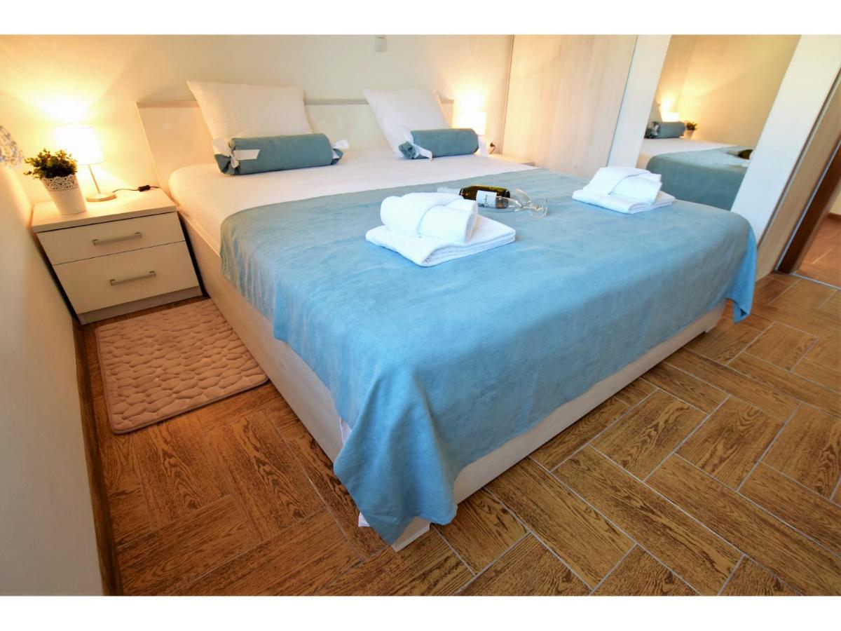Apartment Dinko Rovanjska Luaran gambar