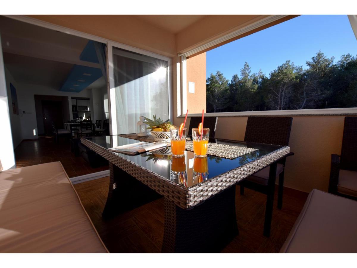 Apartment Dinko Rovanjska Luaran gambar