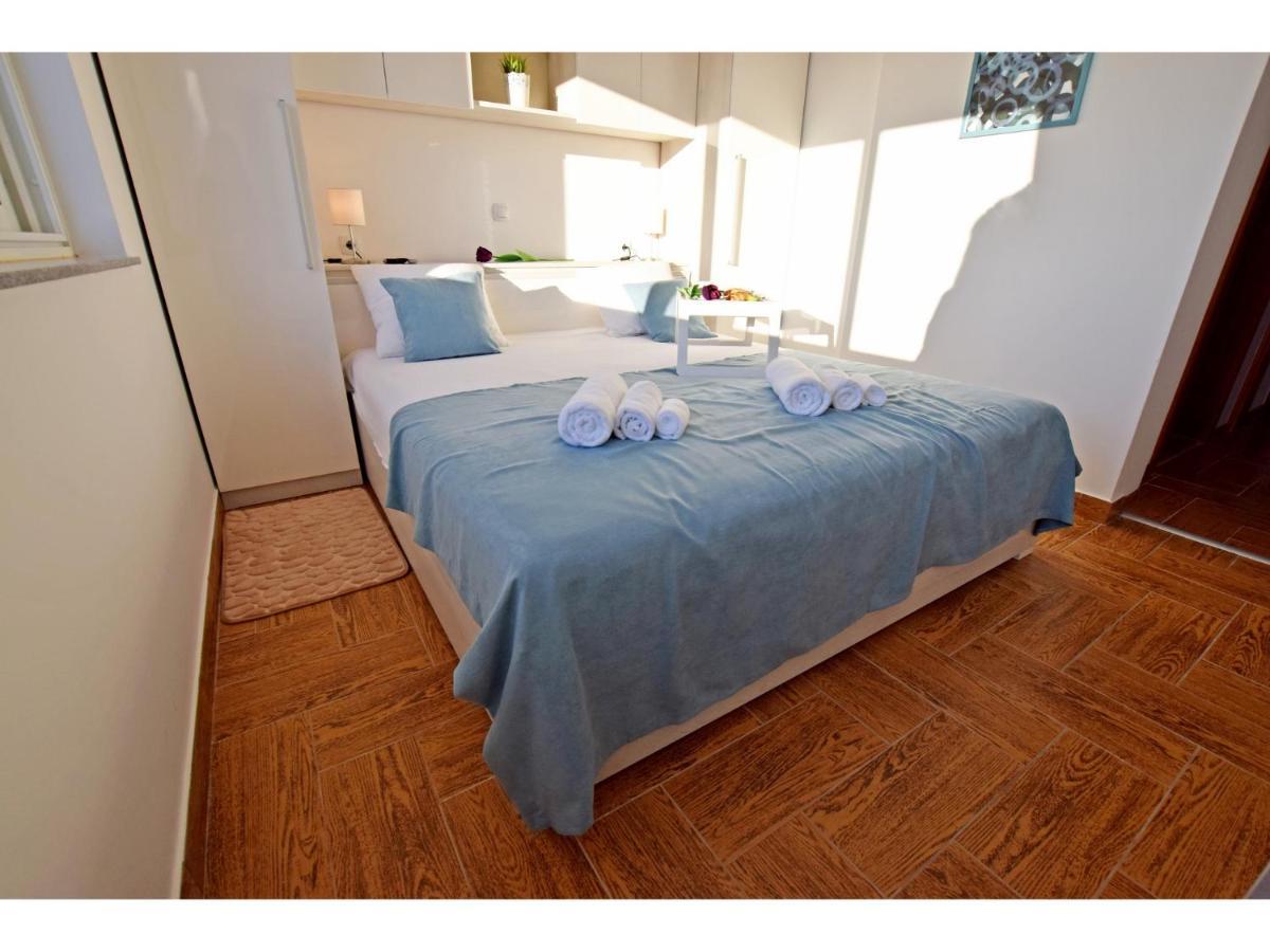 Apartment Dinko Rovanjska Luaran gambar