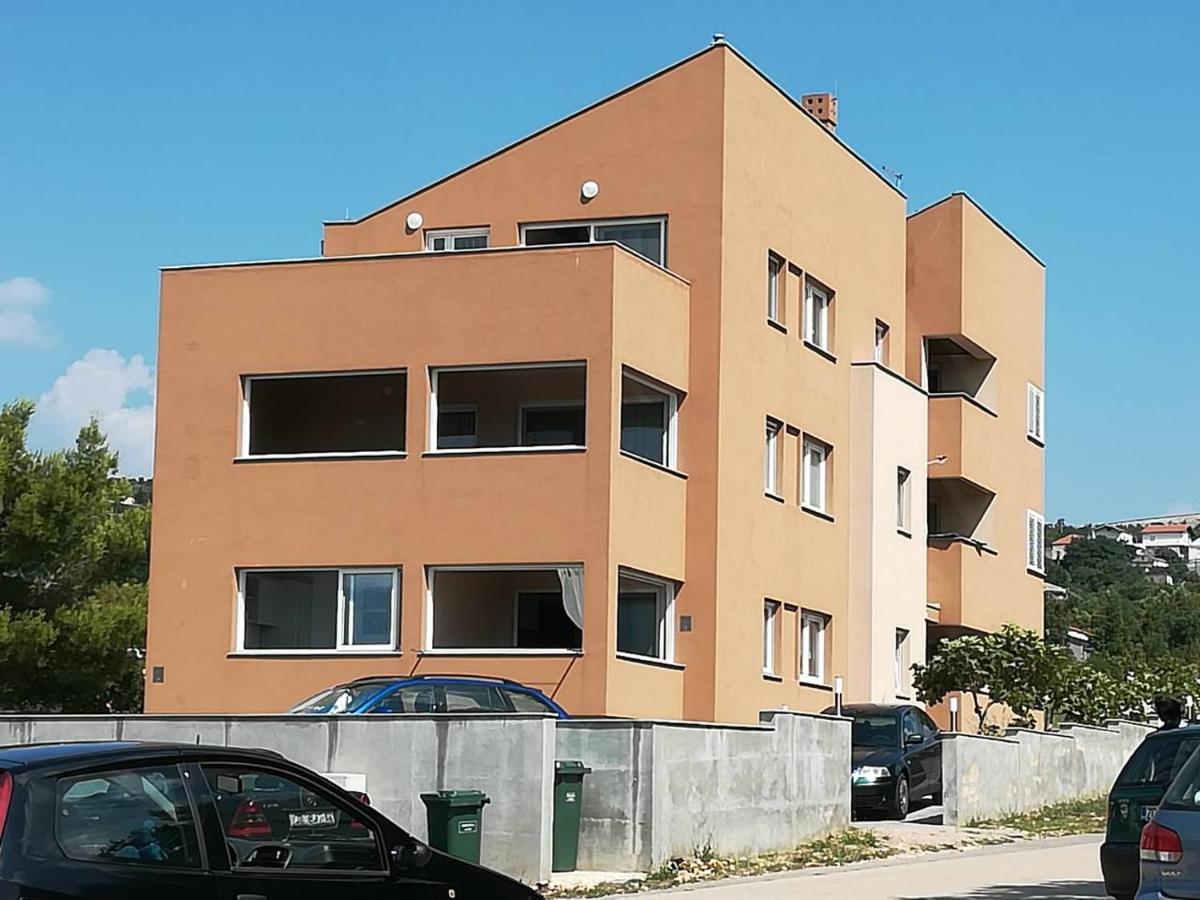 Apartment Dinko Rovanjska Luaran gambar