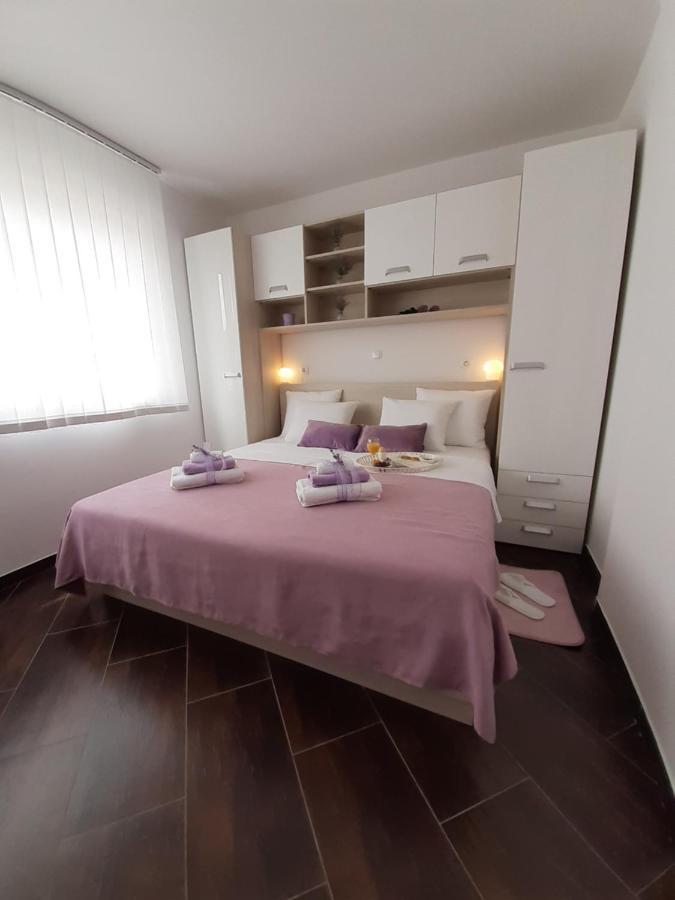 Apartment Dinko Rovanjska Luaran gambar